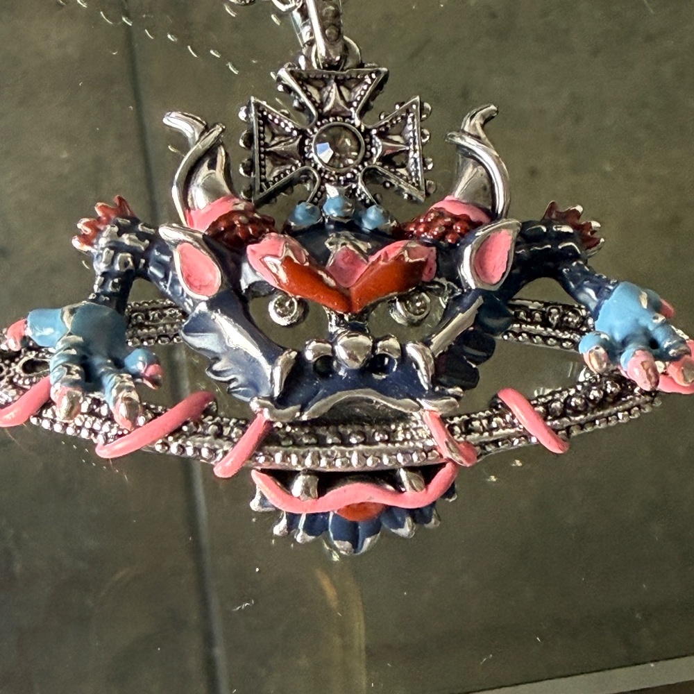 Vivienne Westwood WOW - 2012 Chinese New Year Dragon Orb Necklace - Picture 8 of 11